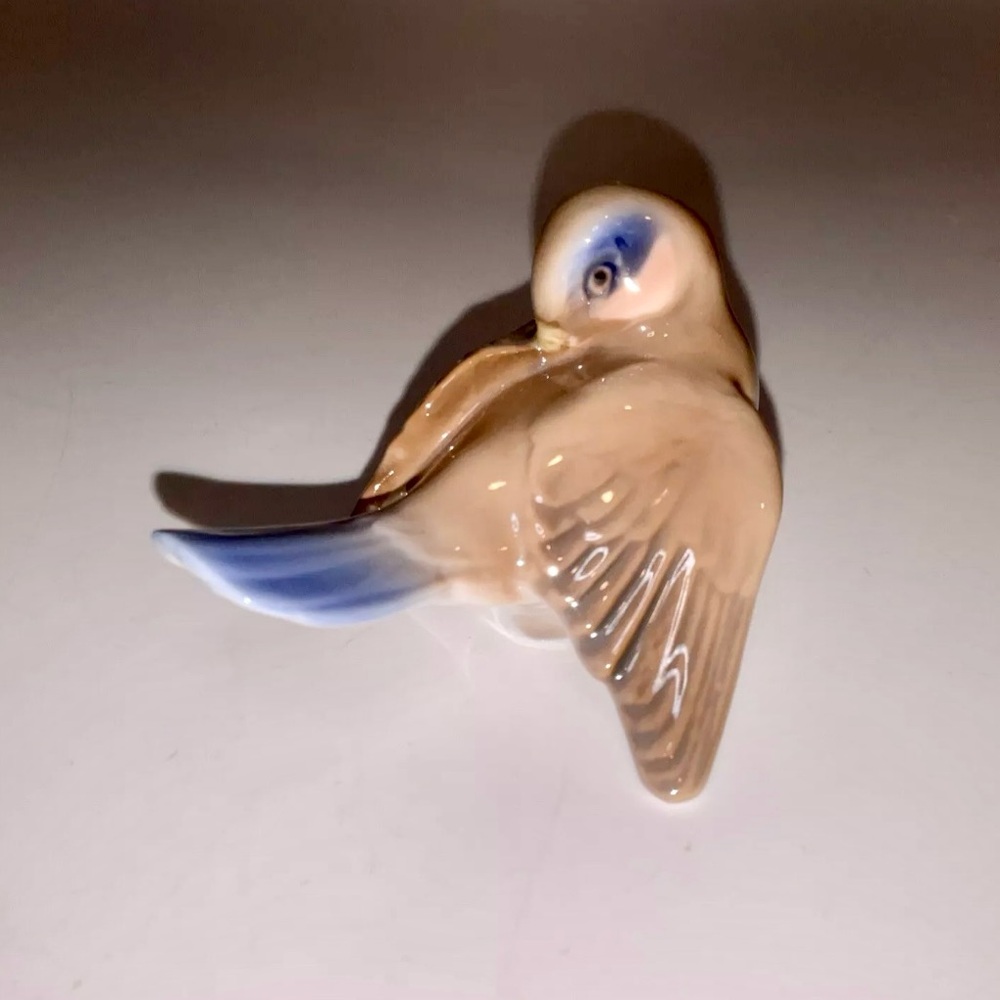 Vintage Lladro Porcelain Bird Figurine, Mint